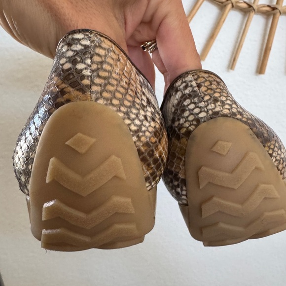 Sesto Meucci Brown Snakeskin Tassel Loafers - Picture 3 of 6